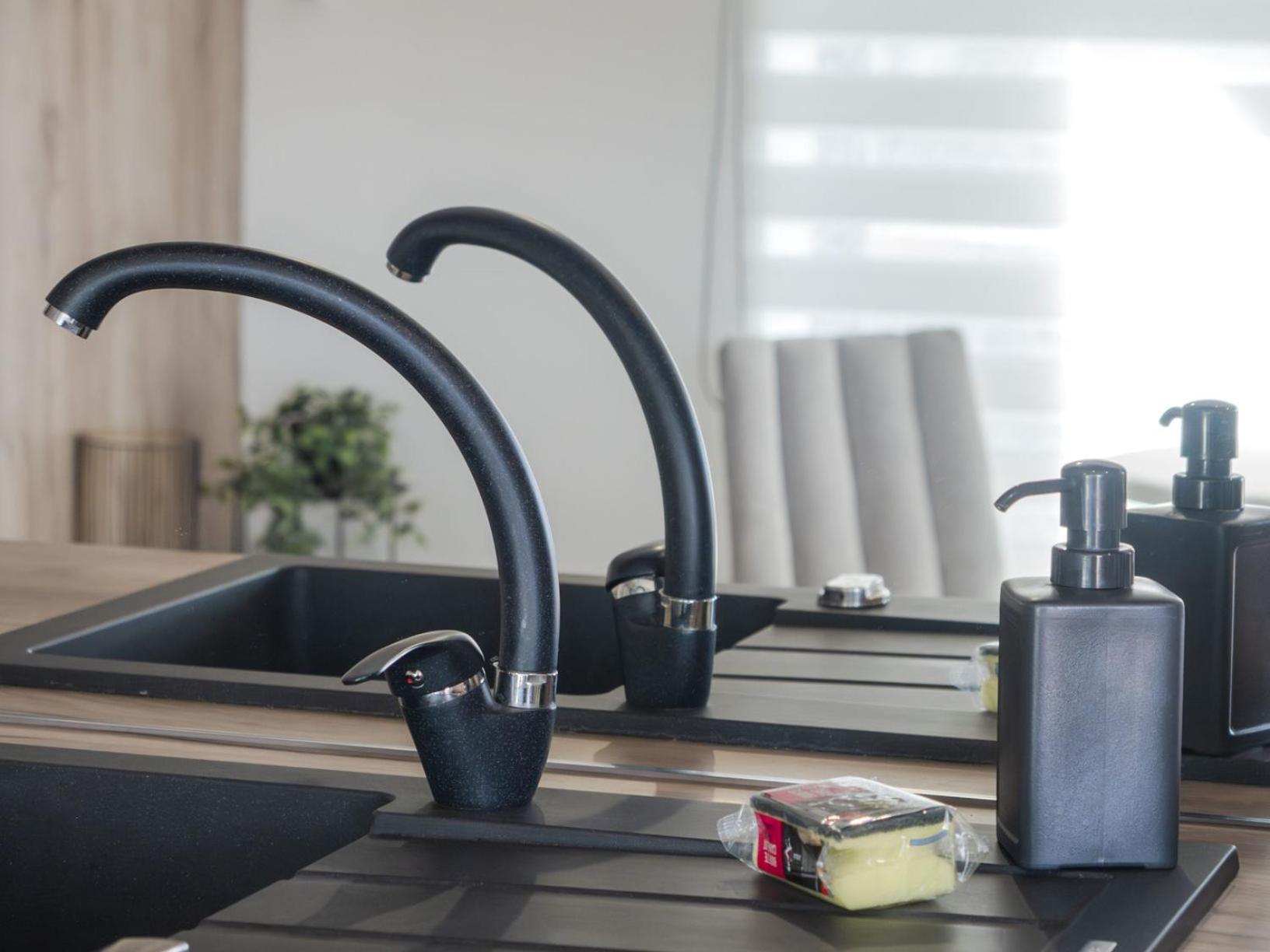 Gavas Jacuzzi Relax Zen Apartman Kolozsvár Kültér fotó
