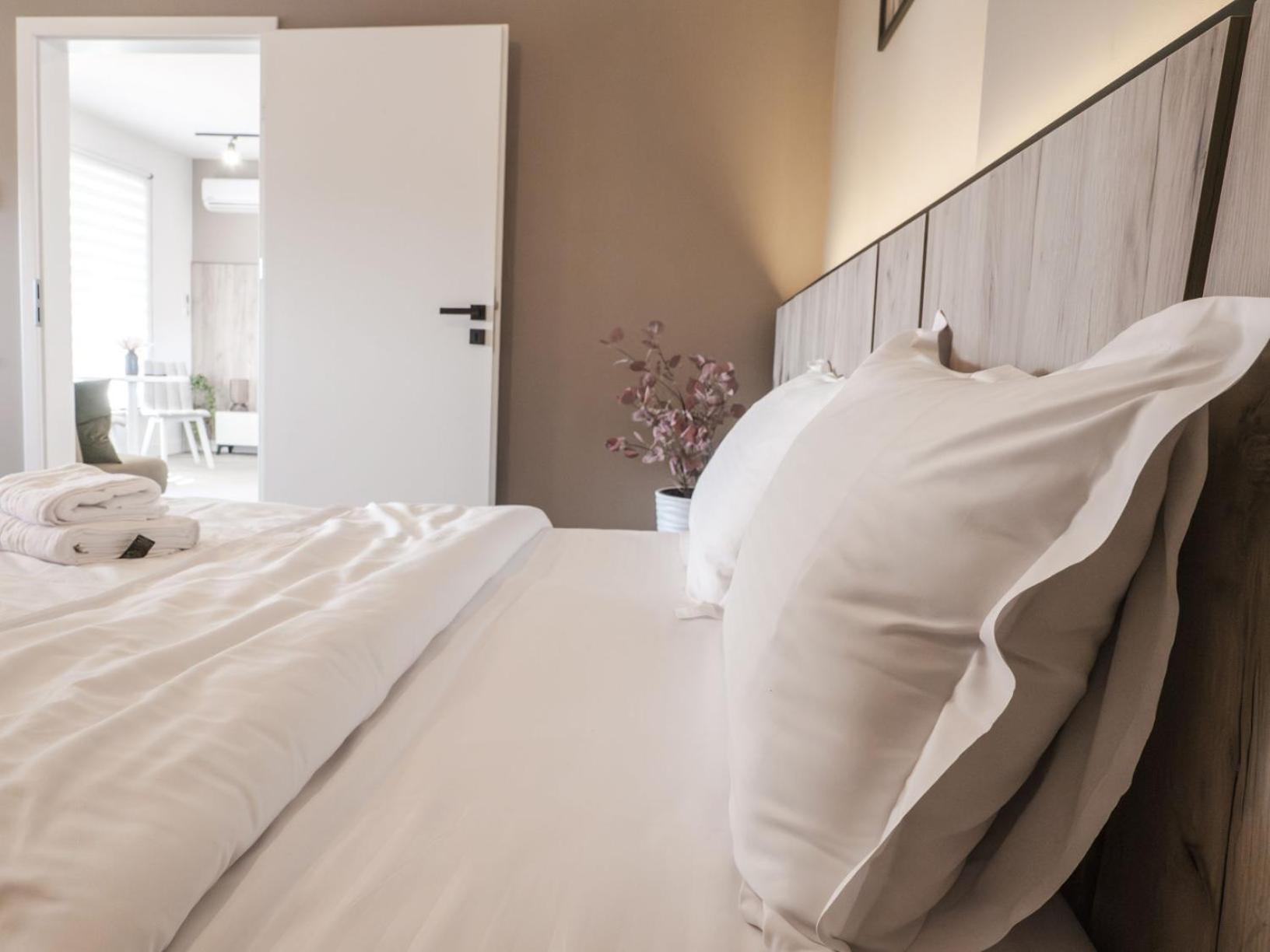 Gavas Jacuzzi Relax Zen Apartman Kolozsvár Kültér fotó