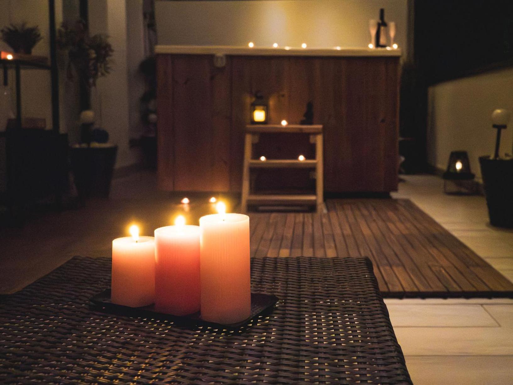 Gavas Jacuzzi Relax Zen Apartman Kolozsvár Kültér fotó